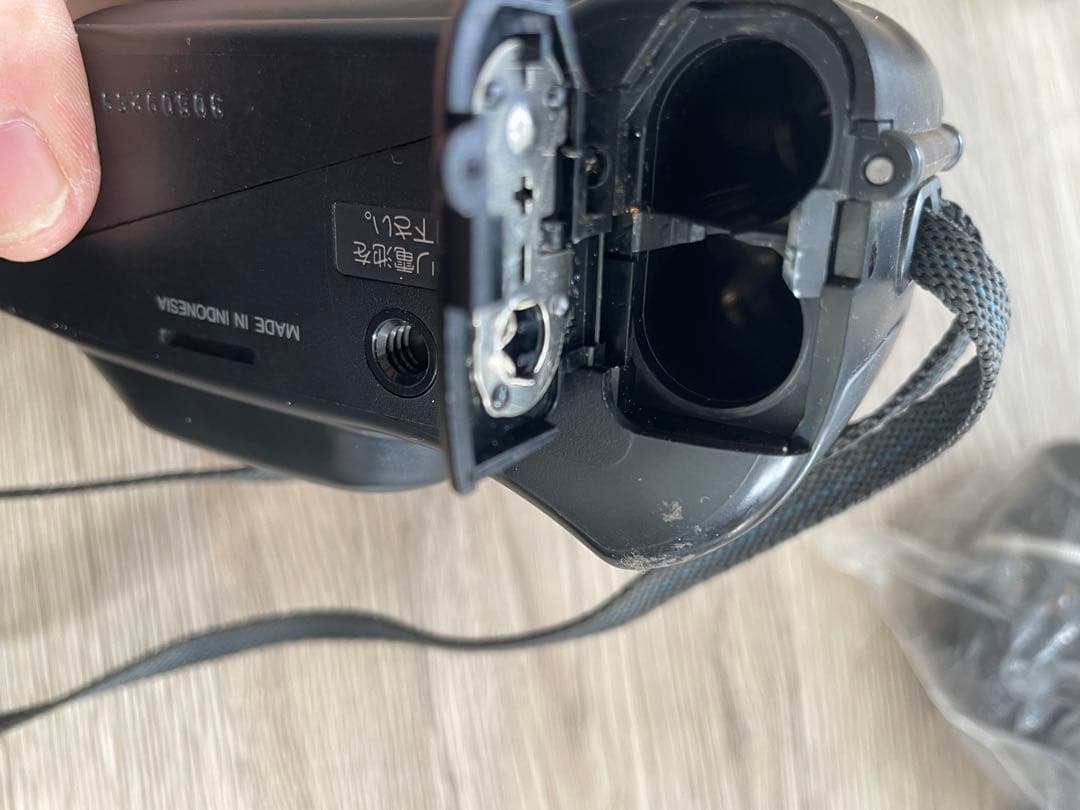 カメラ3台　レンズ？3つ　ジャンク　まとめ売り