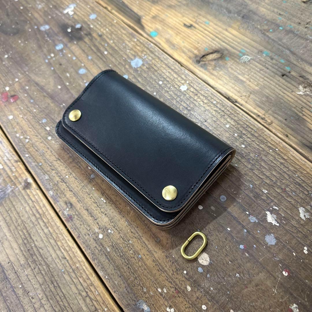 ミドルトラッカーウォレット　丘染め茶芯ブラック　シルバー　トラッカーウォレット