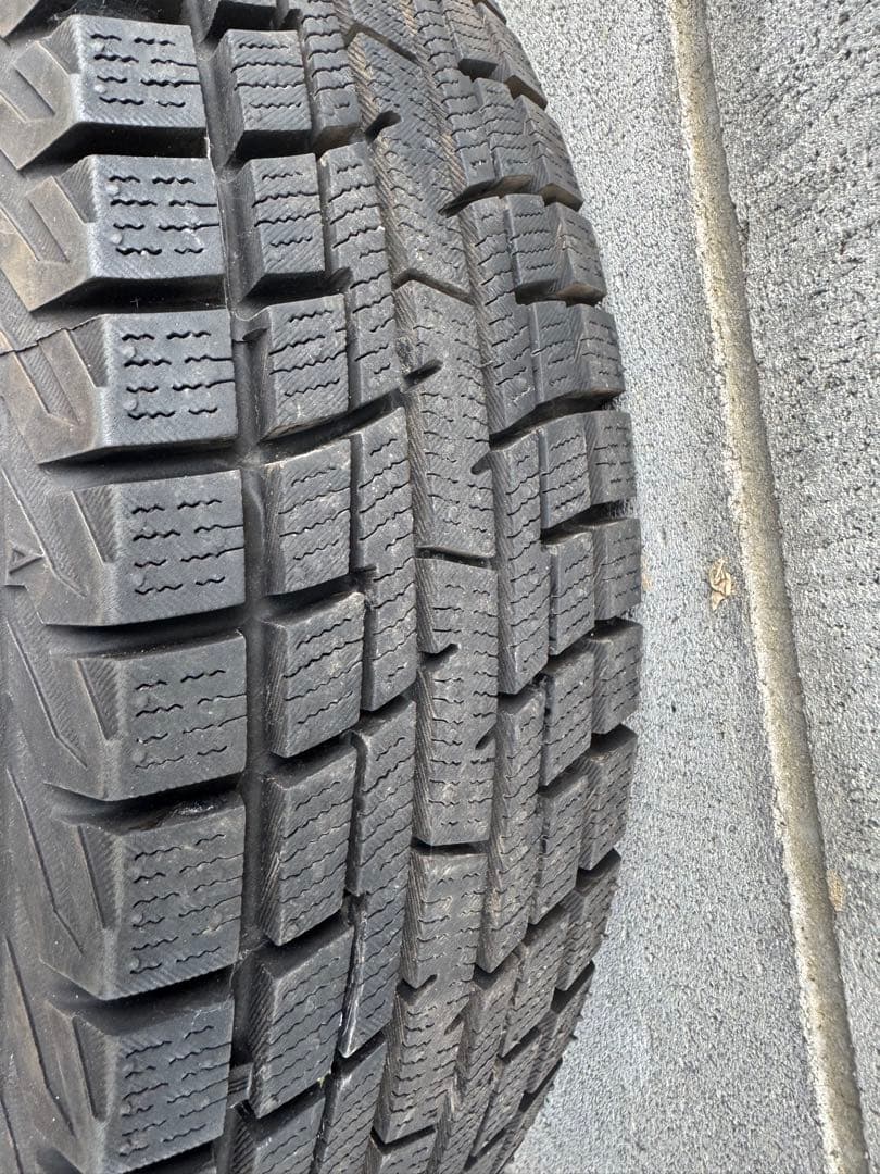 PRACTIVA ICE BP02 スタッドレスタイヤ 13インチ　2024年製