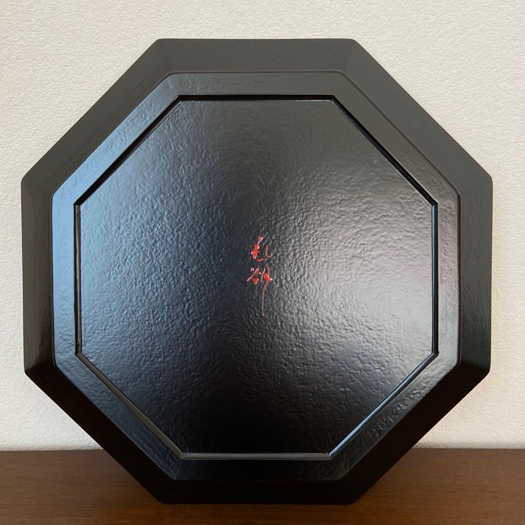 一閑塗 内朱八角干菓子盆　鈴木表朔　共箱入　茶道具　漆匠　京塗　伝統工芸品