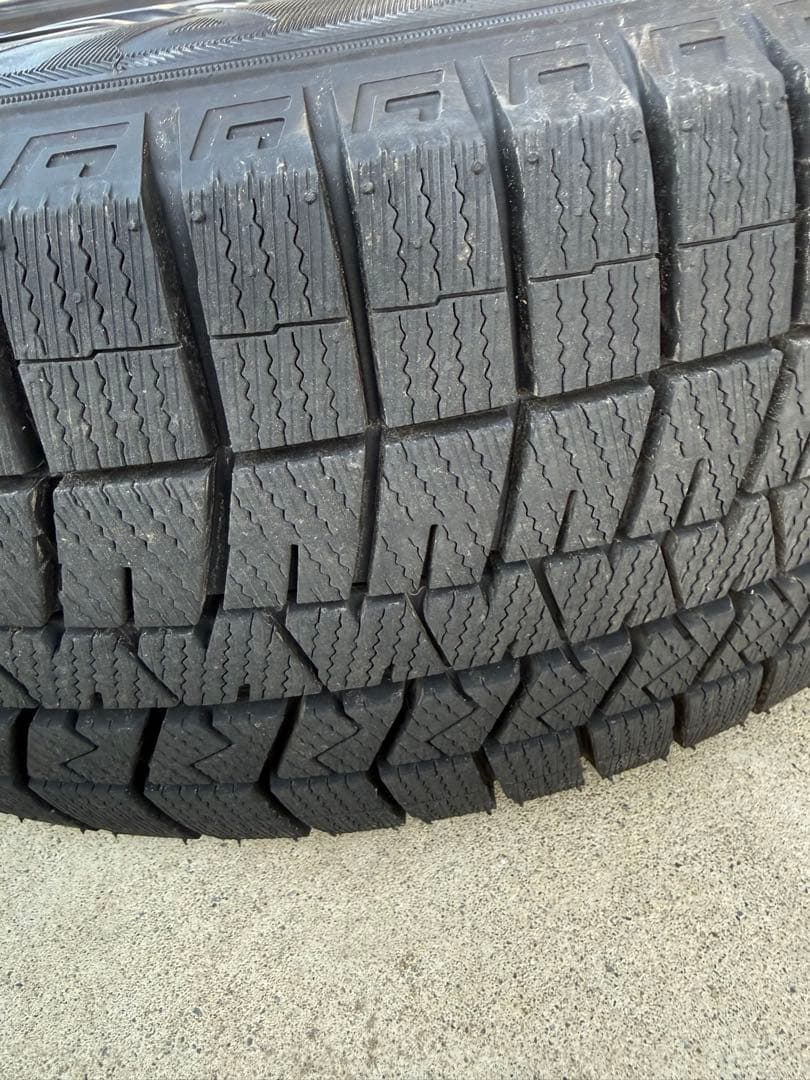 18インチ ダークグレー ホイールセット DUNLOPタイヤ　スタッドレス