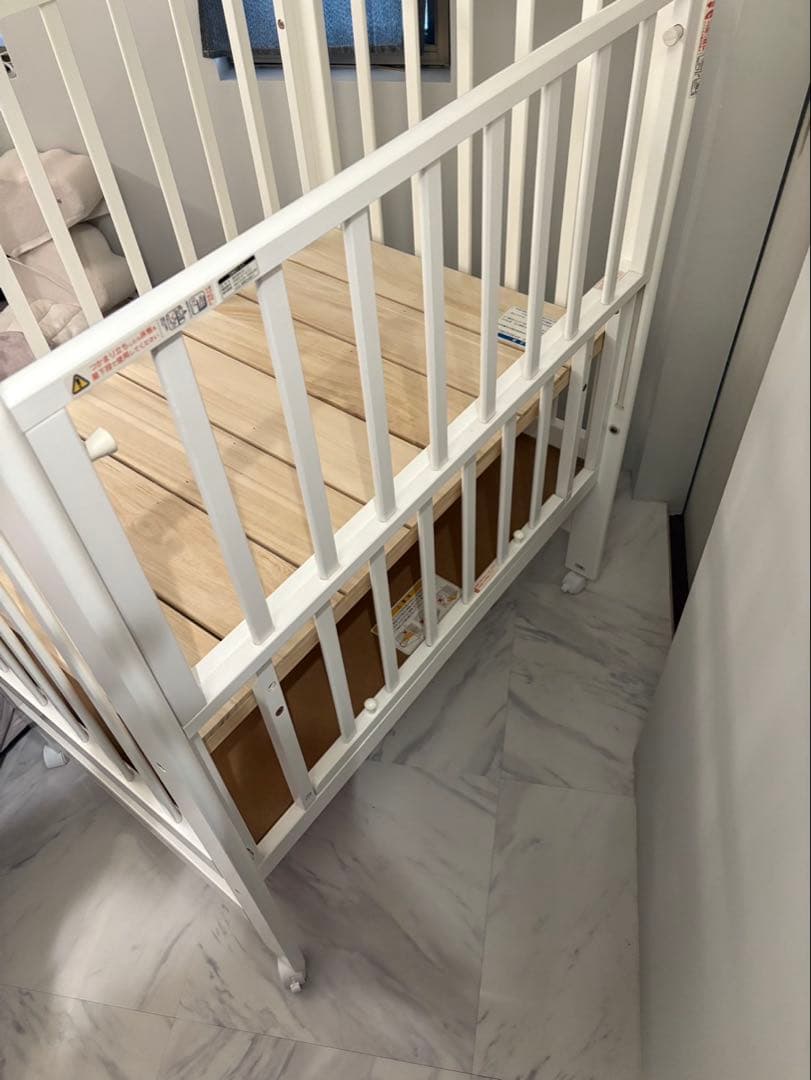 KOTOJI カトージ　ベビーベッド　ミニ　ハイタイプ　ホワイト　木製