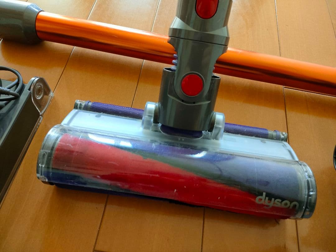 Dyson Cyclone V10 Fluffy コードレスクリーナー 掃除機