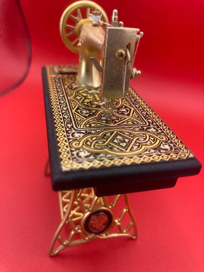 CREDAN スペイン製 ミシン ミニチュア 置物 飾り物 アンティーク