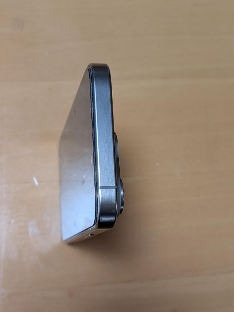 iPhone 15 Pro ☆128GB☆ナチュラルチタニウム☆