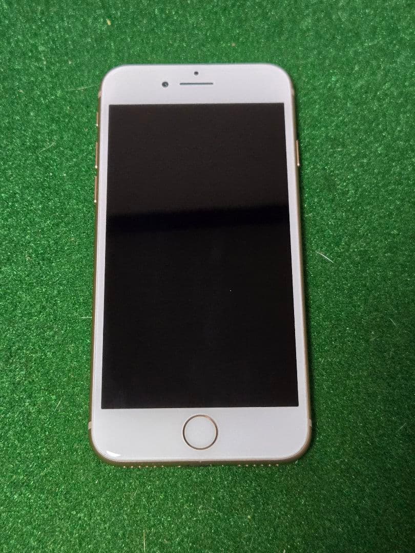iPhone 8 ゴールド 64GB DOCOMO
