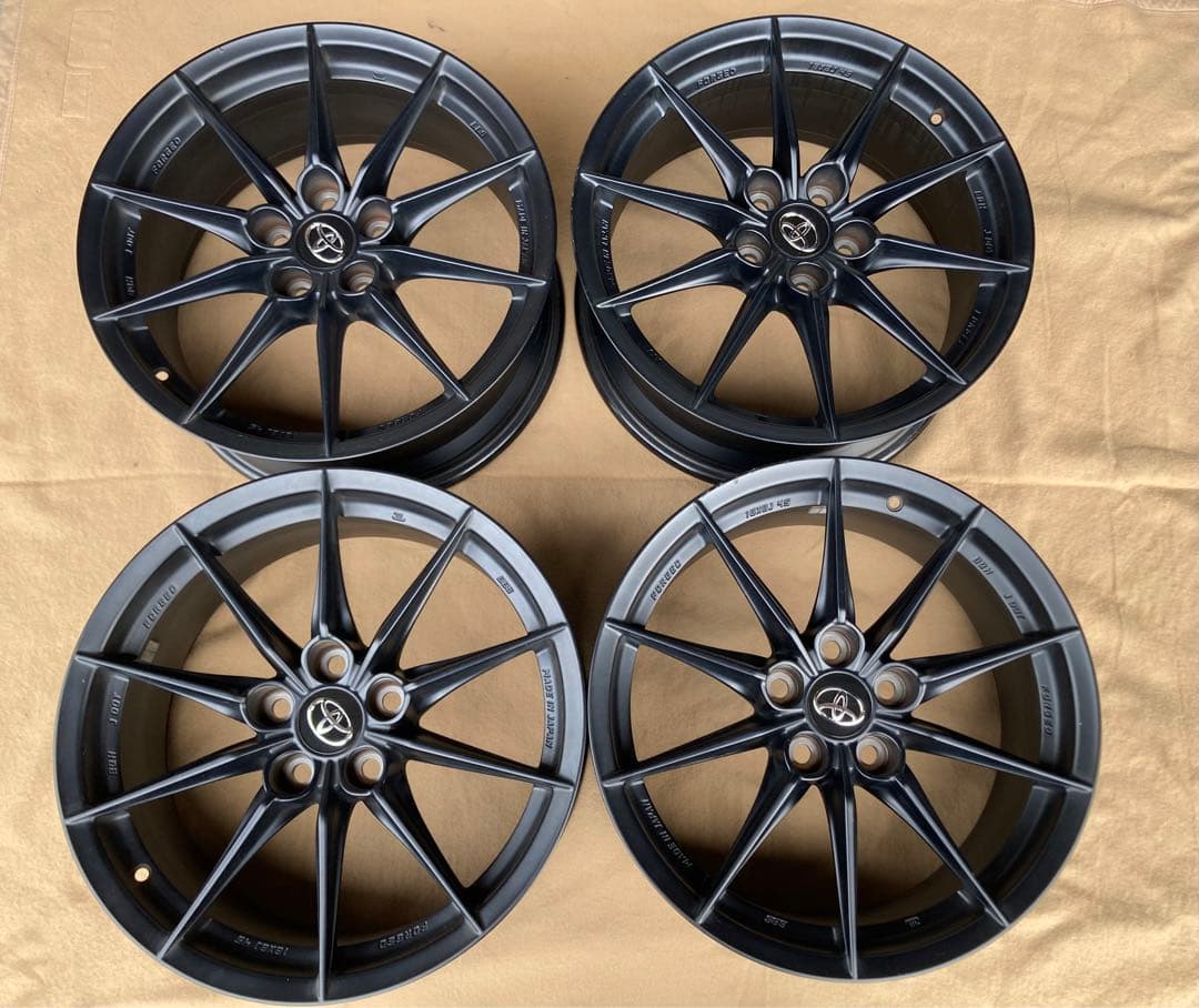 GRヤリス 1stエディション 純正ホイール 鍛造マットブラック　純正ナット付き