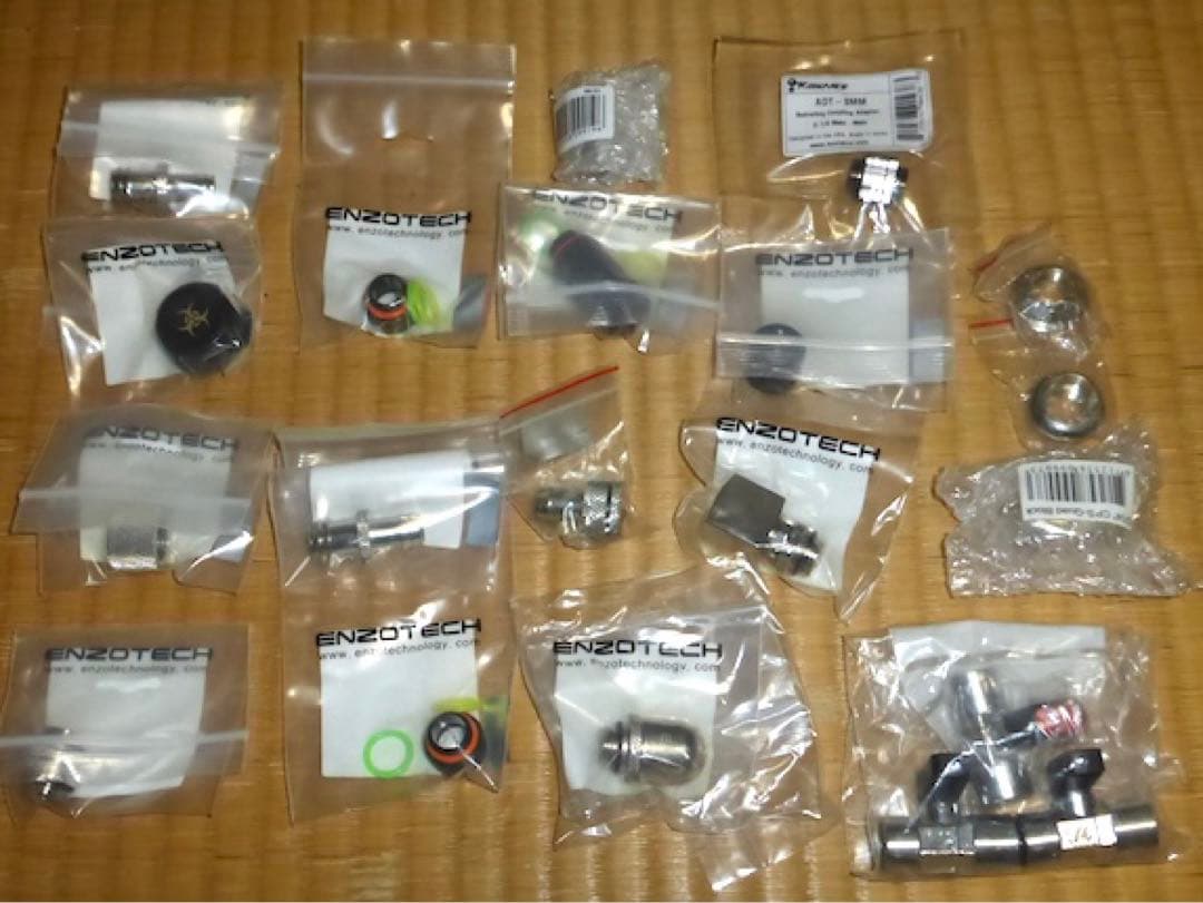 フィッティング 多数 水冷PCパーツ  Bitspower、Enzotech