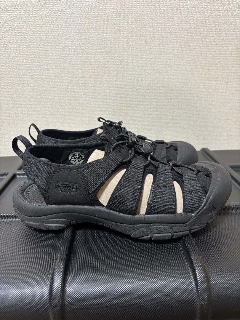 期間限定値下げ KEEN ニューポートH2 28センチ ブラック 黒