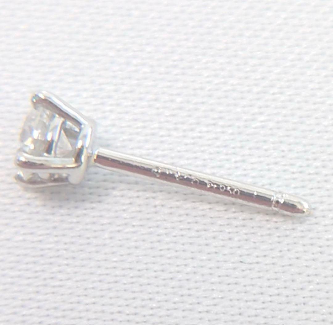 ティファニー ソリティア ダイヤモンドピアス