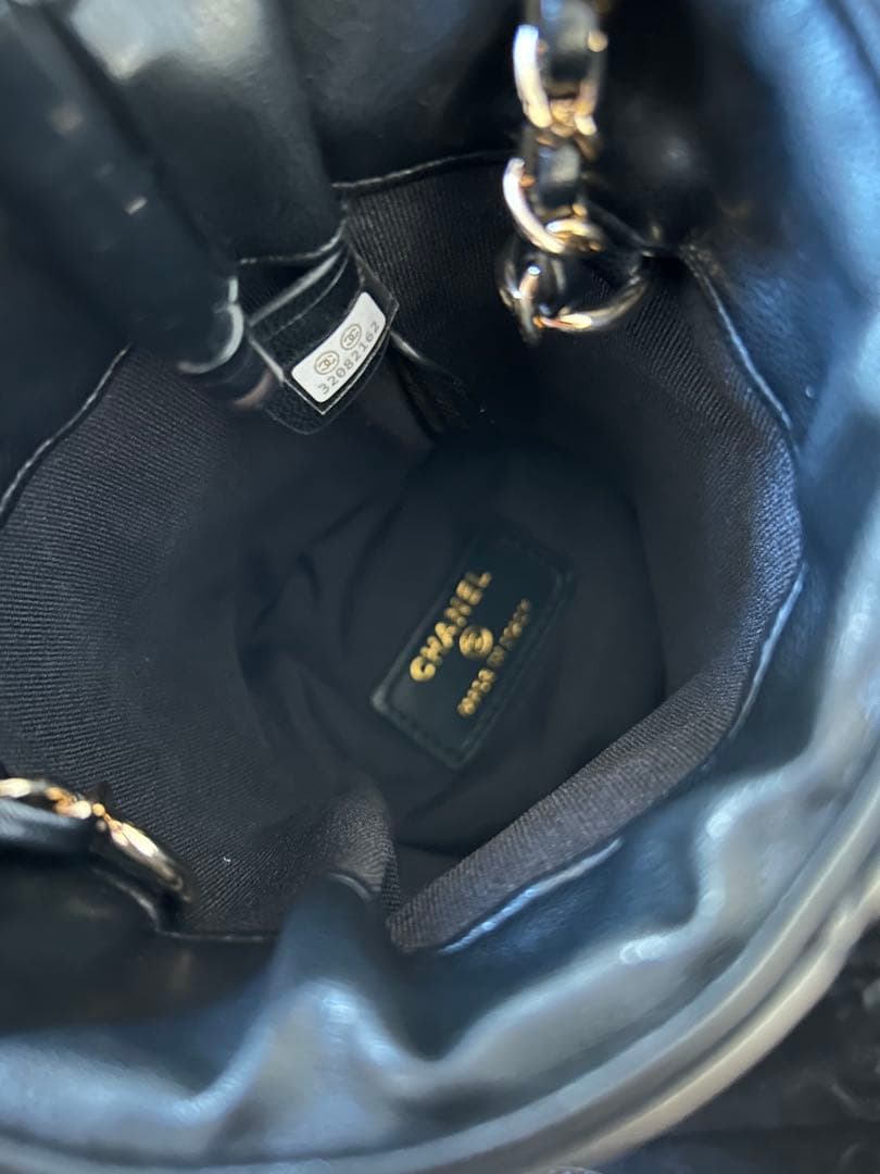 CHANEL ブラック ノベルティ　レザー ショルダーバッグ