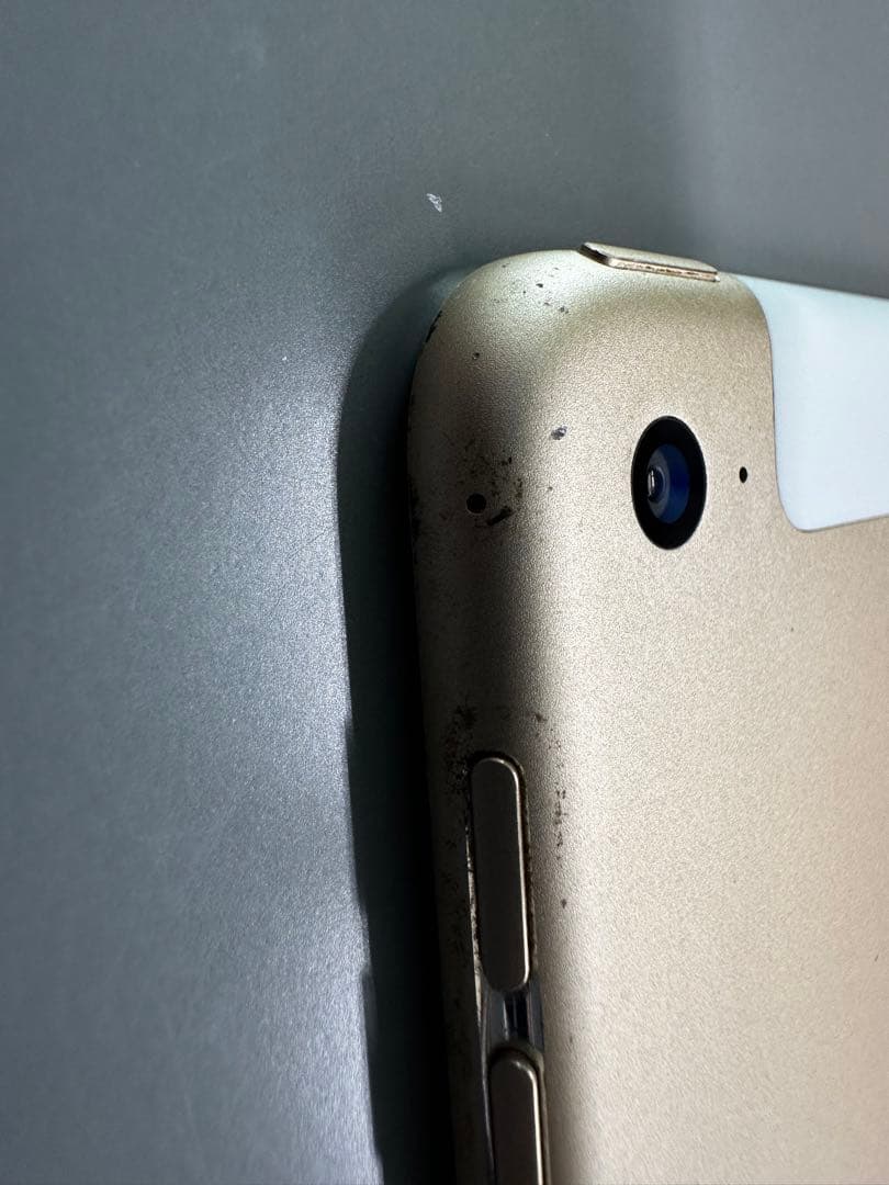 iPad mini4 Wi-Fi + Cellular ゴールド　Apple