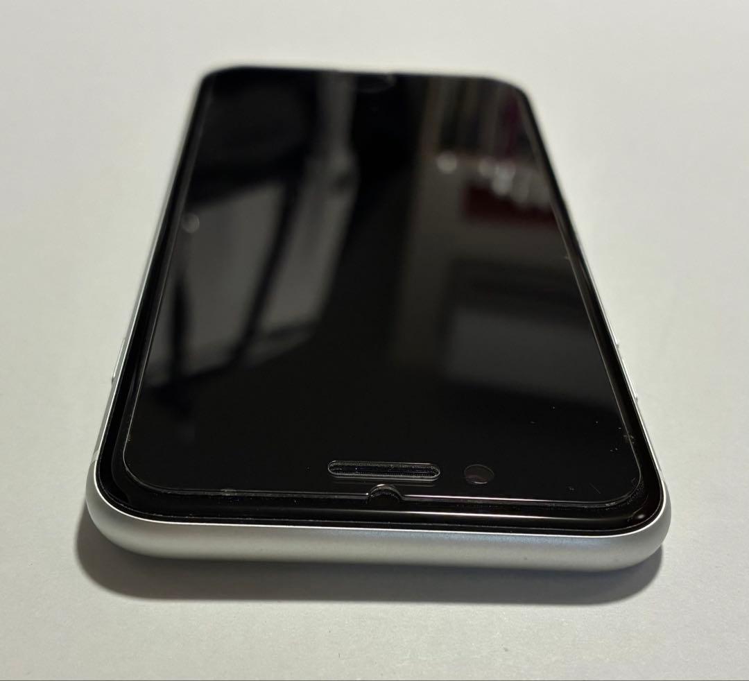 iPhone SE2 第2世代 64GB SIMフリー