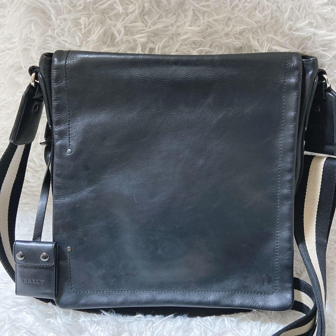 ToShi ⭐️バリー　メッセンジャーバッグ　TAN TRAIN