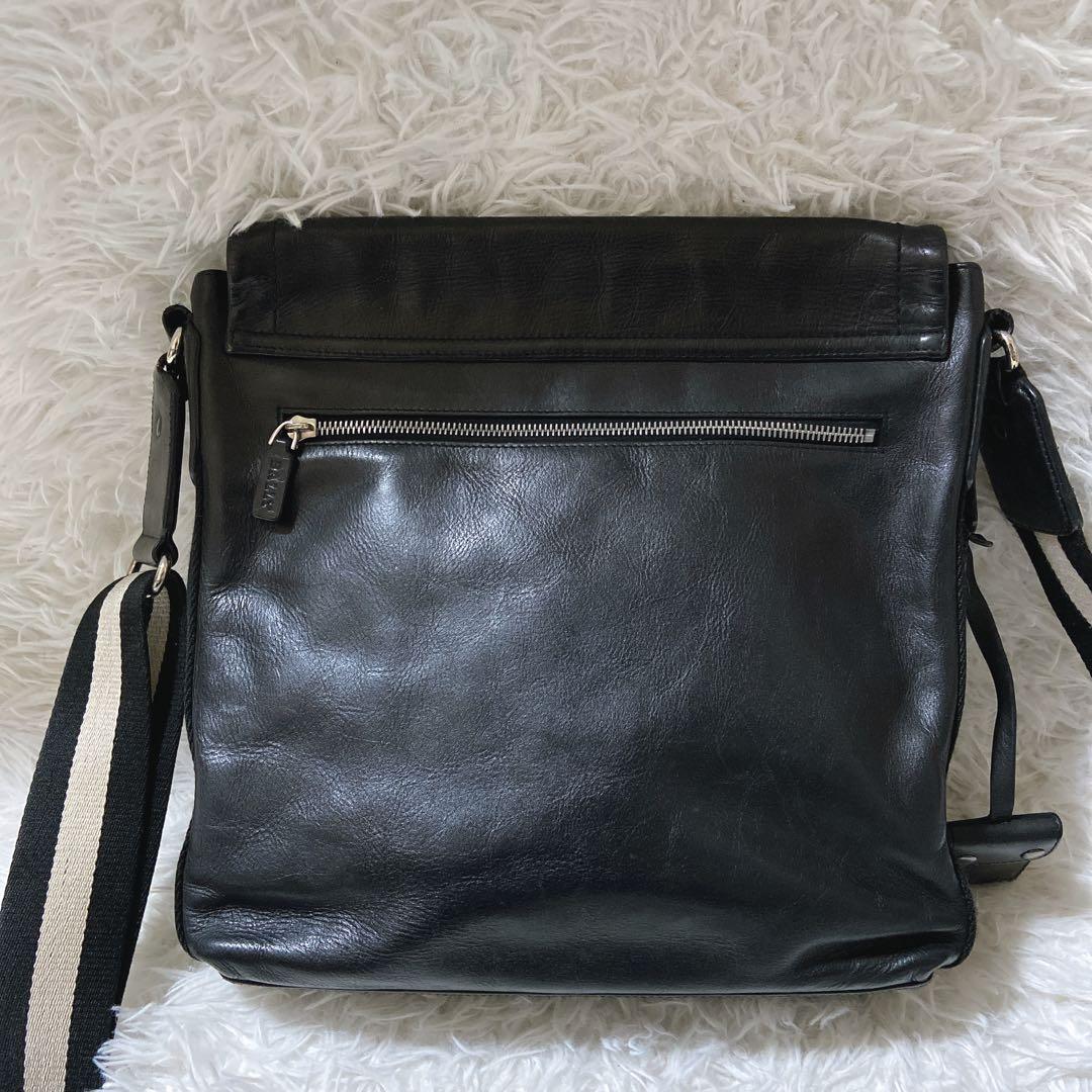 ToShi ⭐️バリー　メッセンジャーバッグ　TAN TRAIN