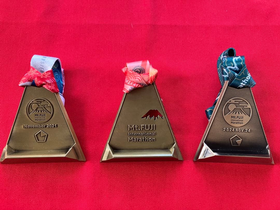 富士山マラソン 完走メダルセット、フィニッシャーメダル５個セット(立つタイプ)