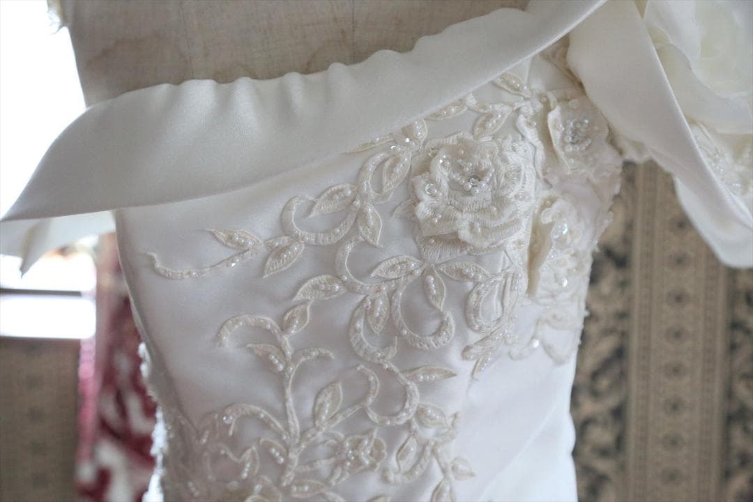 595グレースGRACEワンショルダー高級ウェディングドレス7号9号11号S～M