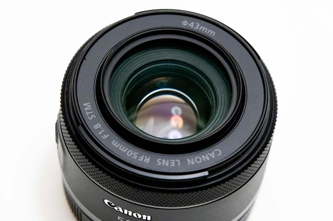 Canon キヤノン EOS R5 + RF50mm F1.8 （別売フード付）
