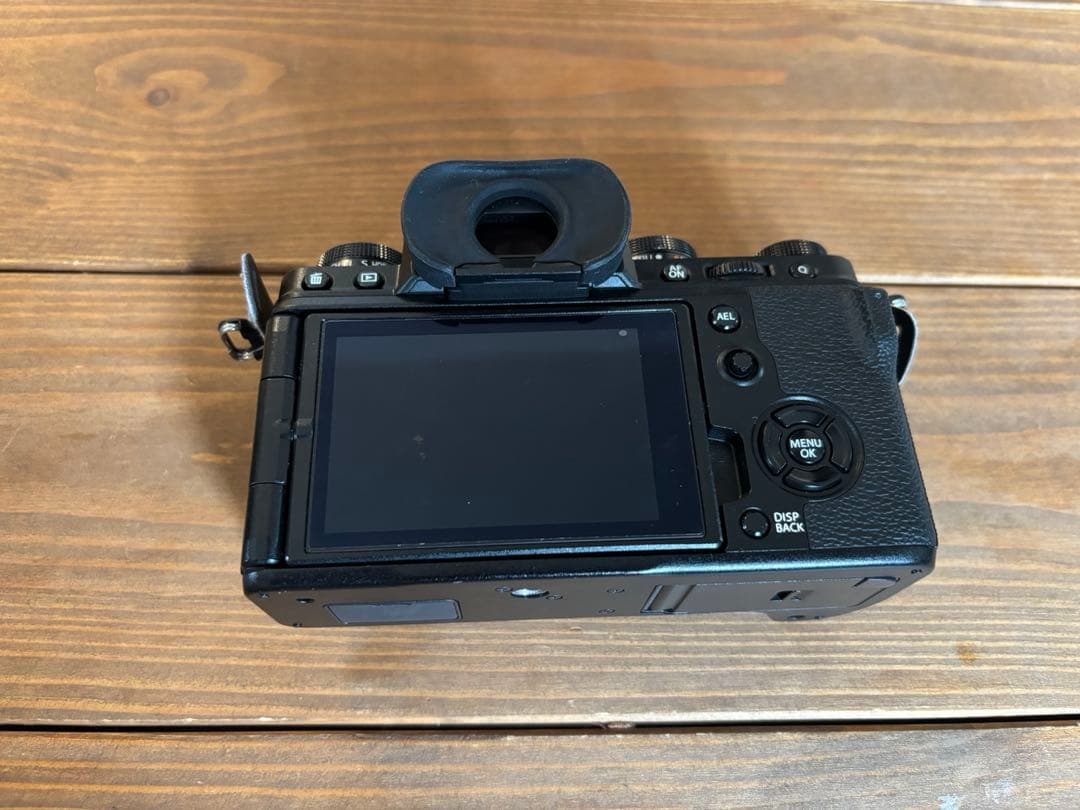 【美品】X-T4 本体　ミラーレス一眼カメラ X-T4 本体