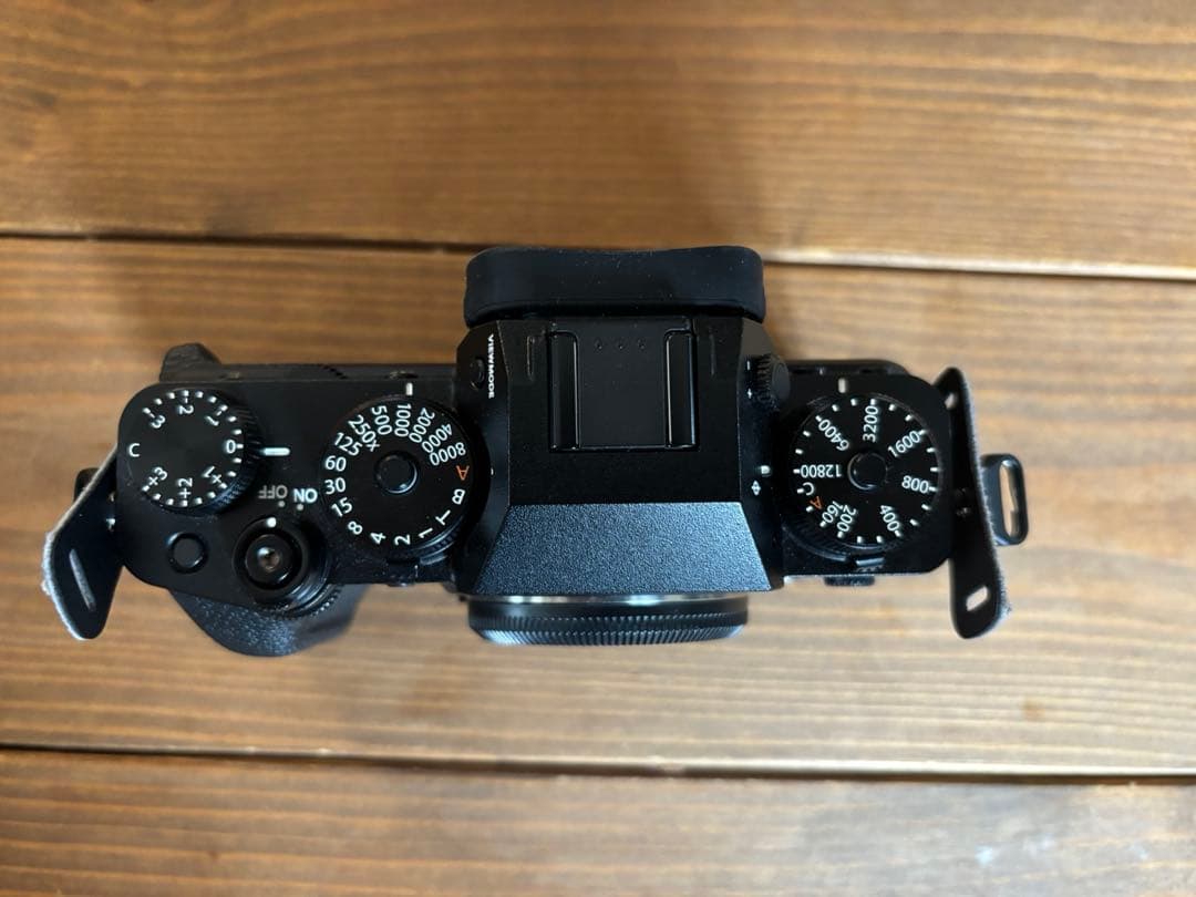 【美品】X-T4 本体　ミラーレス一眼カメラ X-T4 本体