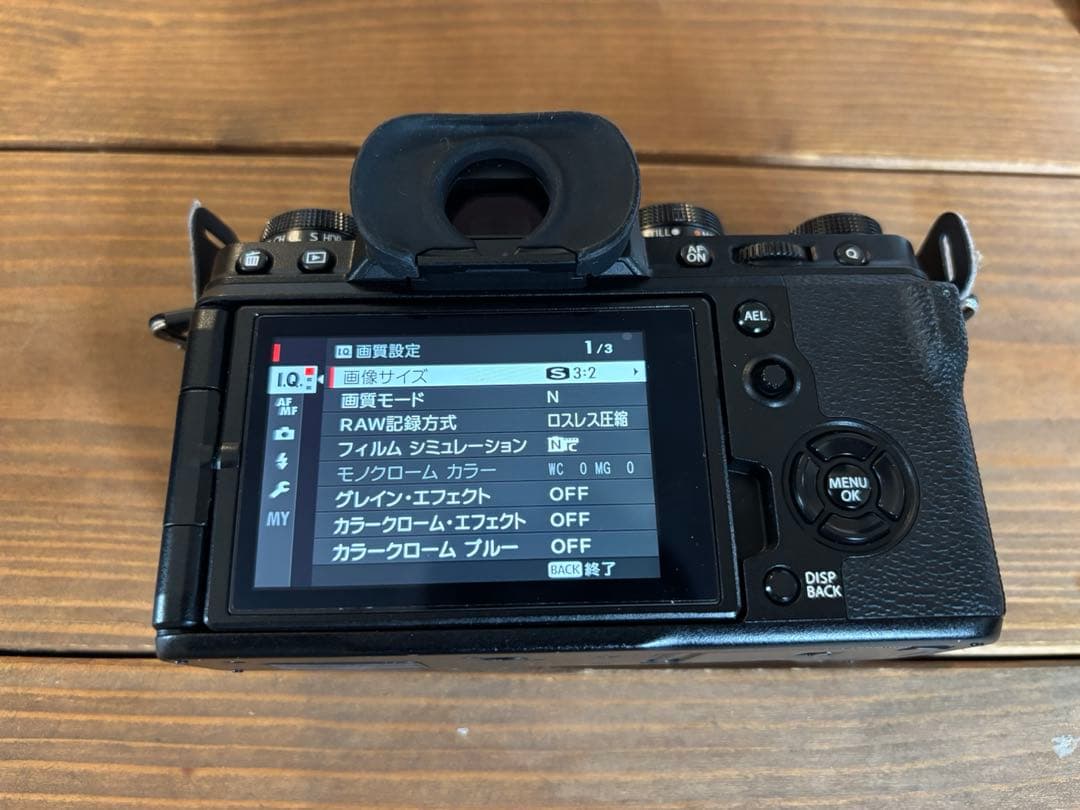 【美品】X-T4 本体　ミラーレス一眼カメラ X-T4 本体