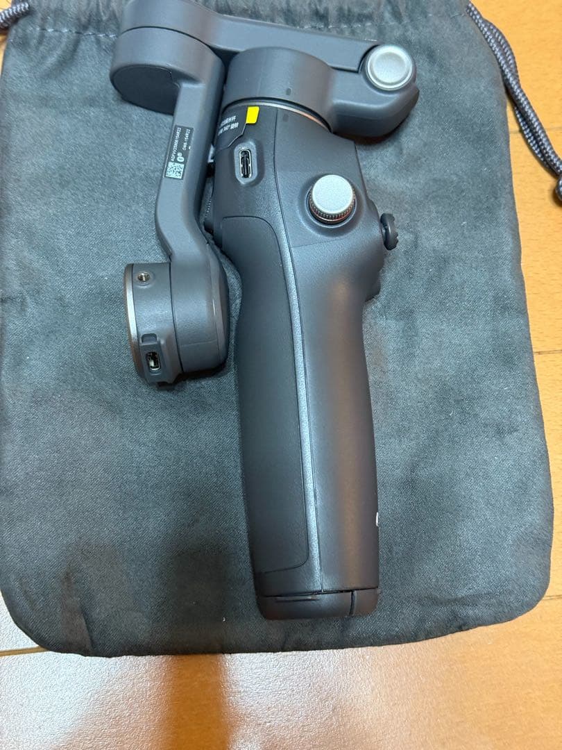 DJI Osmo Mobile 8 スタビライザー