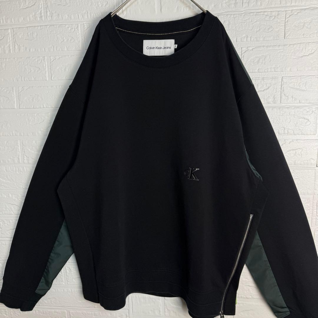 【極美品】   カルバンクライン cK トレーナー