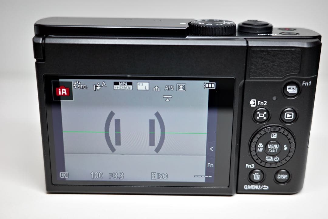 u*n様 Panasonic LUMIX DC-TZ99 美品