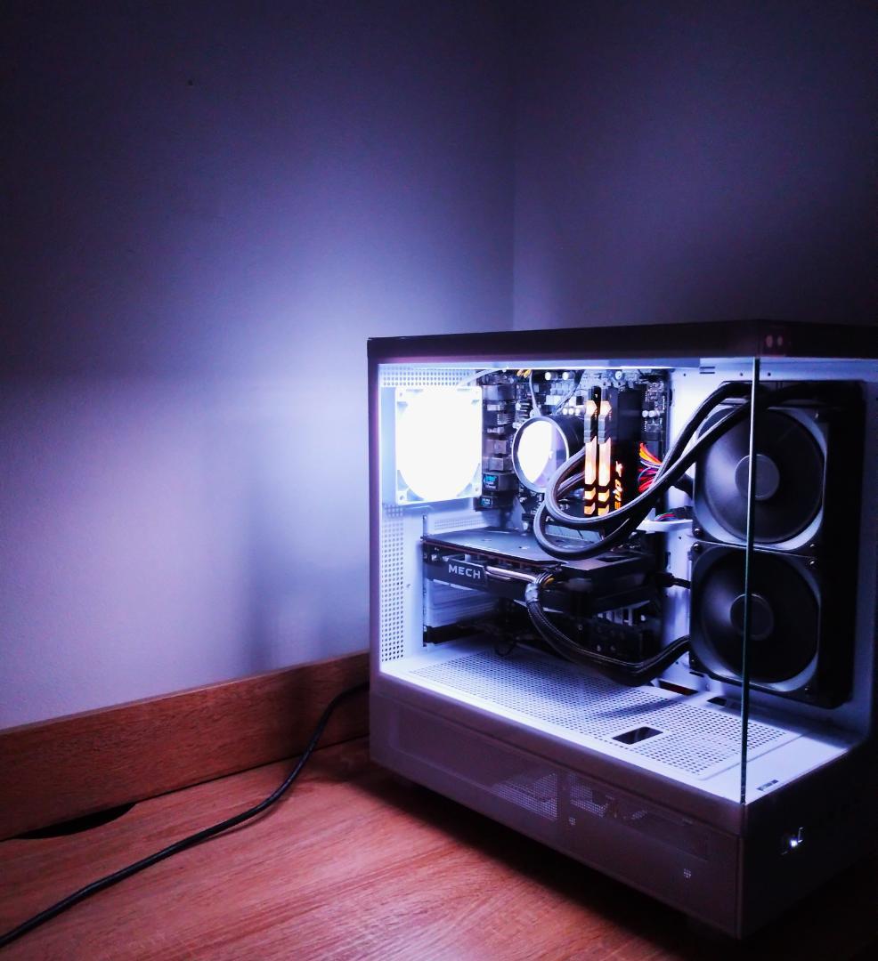 ゲーミングPC/Core i7 8700K/RX6600/SSD1TB/送料無料