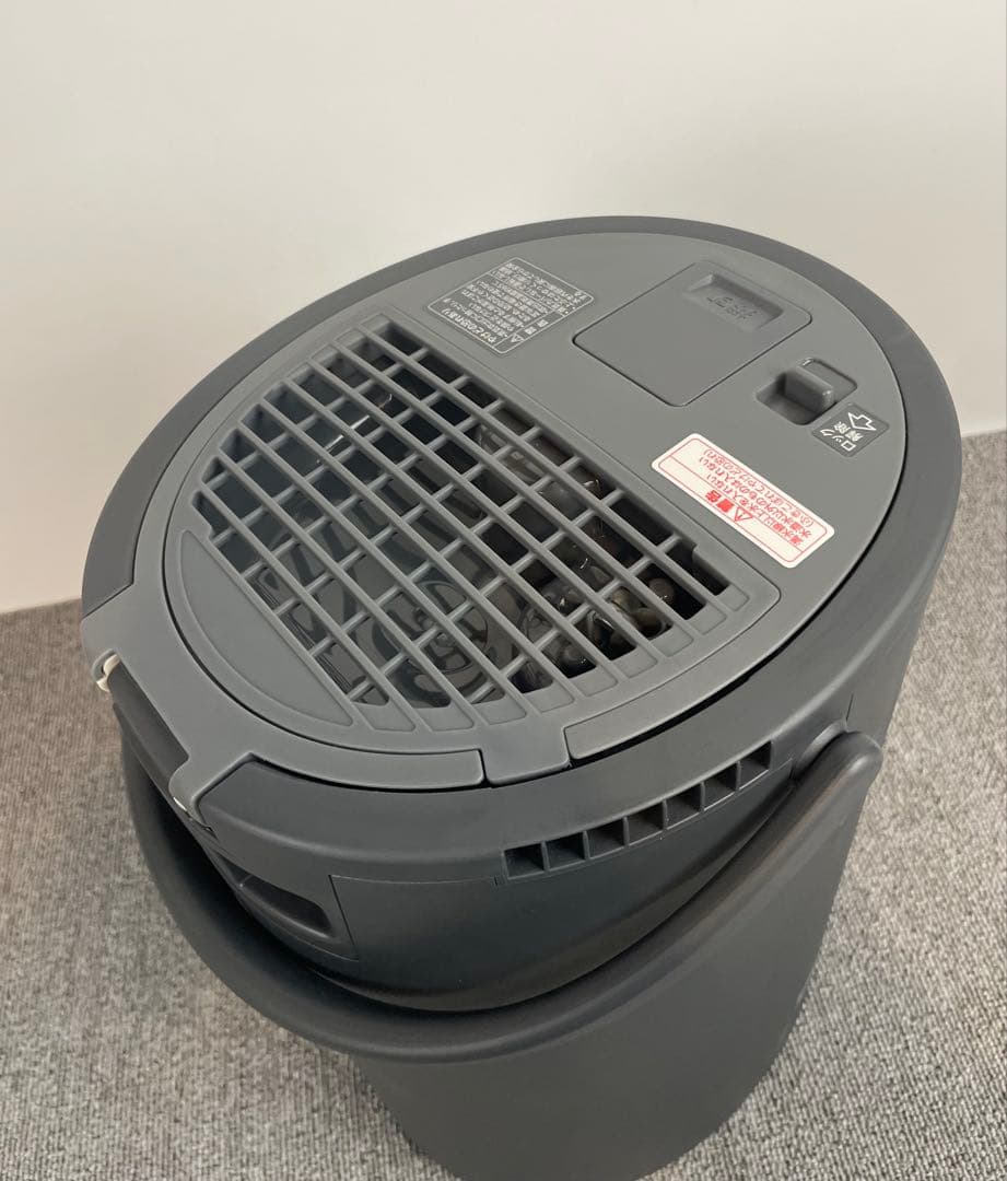 ●スチーム式加湿器 象印 EE-TA60-BM 2024年製●