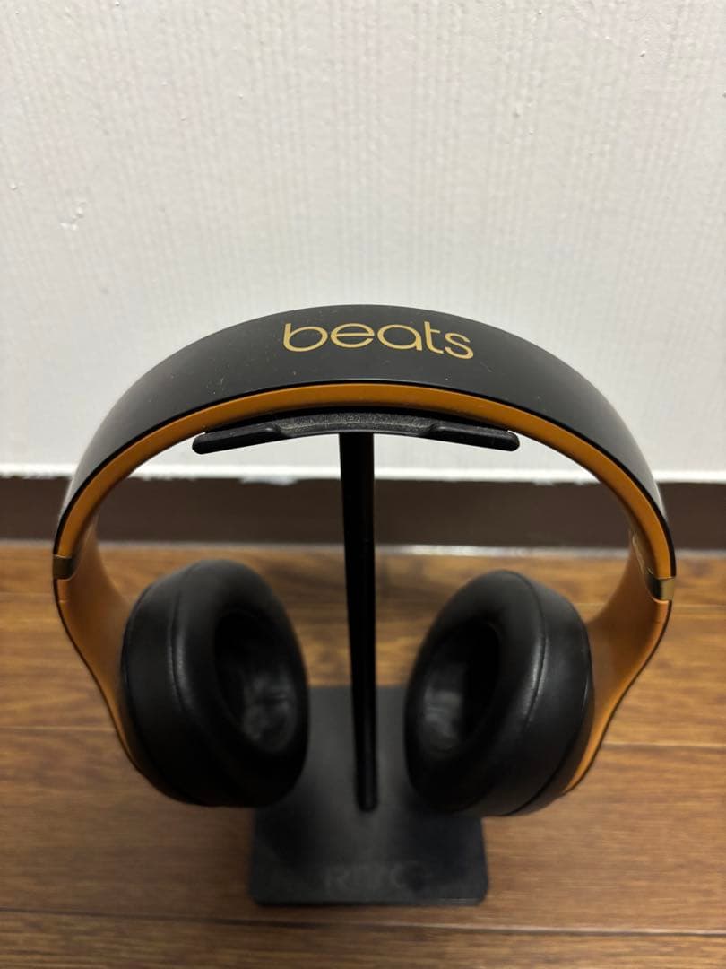 Beats ワイヤレスヘッドフォン 黒/オレンジ