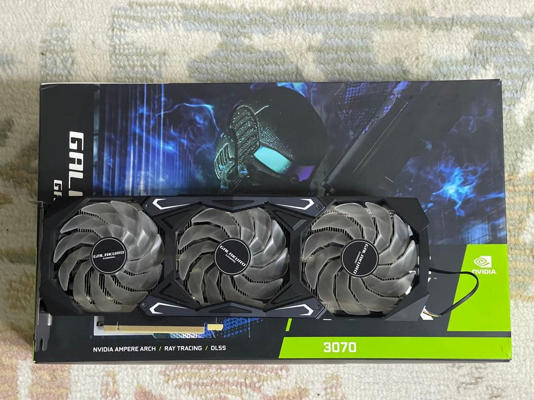 玄人志向 GALAKURO GeForce RTX 3070 本体