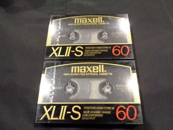 未開封！！ maxell XLⅡ-S60 ハイポジション  カセットテープ ２個