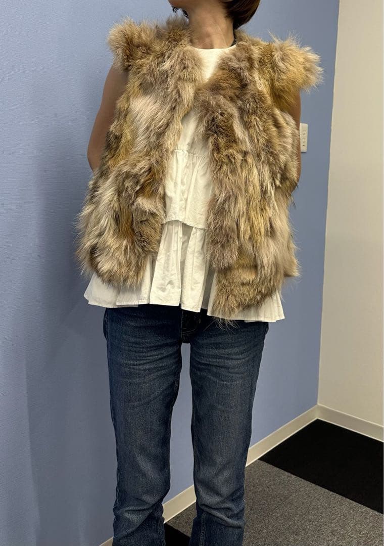 ミュウミュウ　マルチカラーファーベスト ノースリーブ