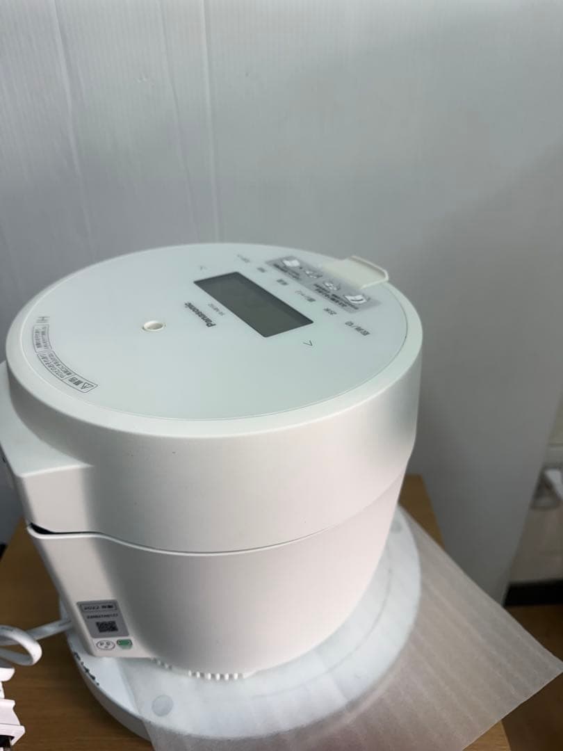 Panasonic 圧力IHジャー炊飯器 型番：SR-NB102（ホワイト）