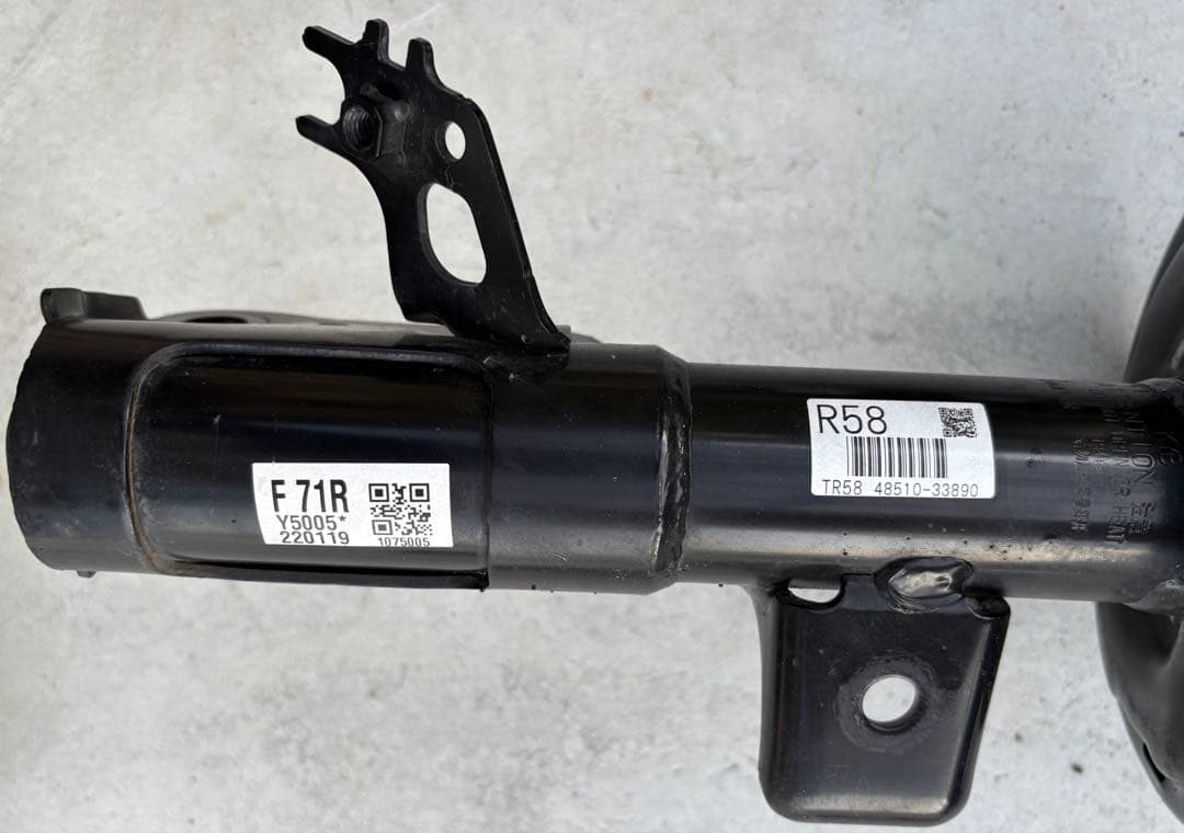 トヨタ カムリ WS 純正サスペンション