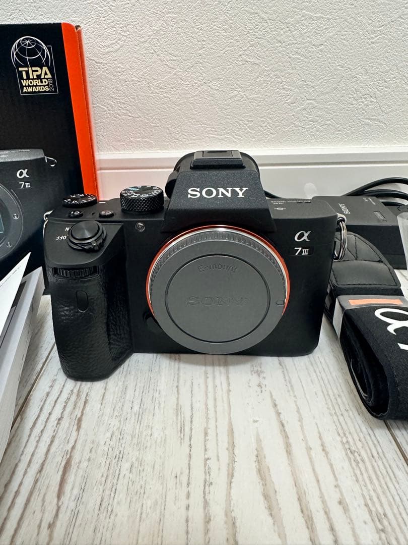 SONY α7 III 本体 + バッテリー2個（ショット数6370枚）