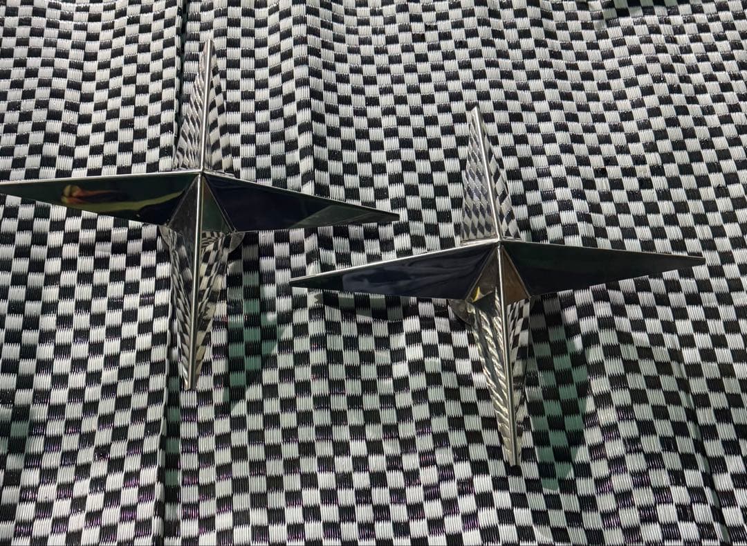 鏡面ステンレス製 中型車用 4トン 17.5インチ ホイール 十時型スピンナー