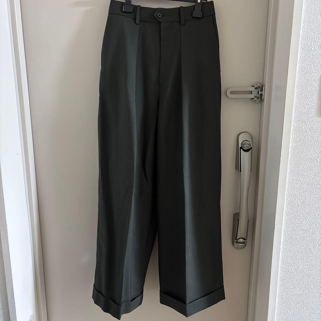 ほ*ん様 2/7まで！markaware タックトラウザーズ