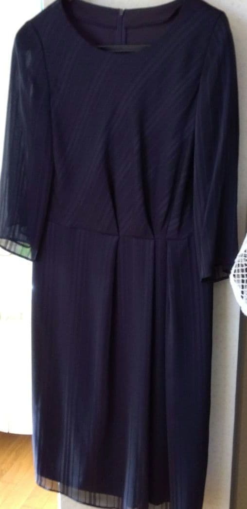 05 トウキョウイギン　大きなサイズ　ワンピーススーツ