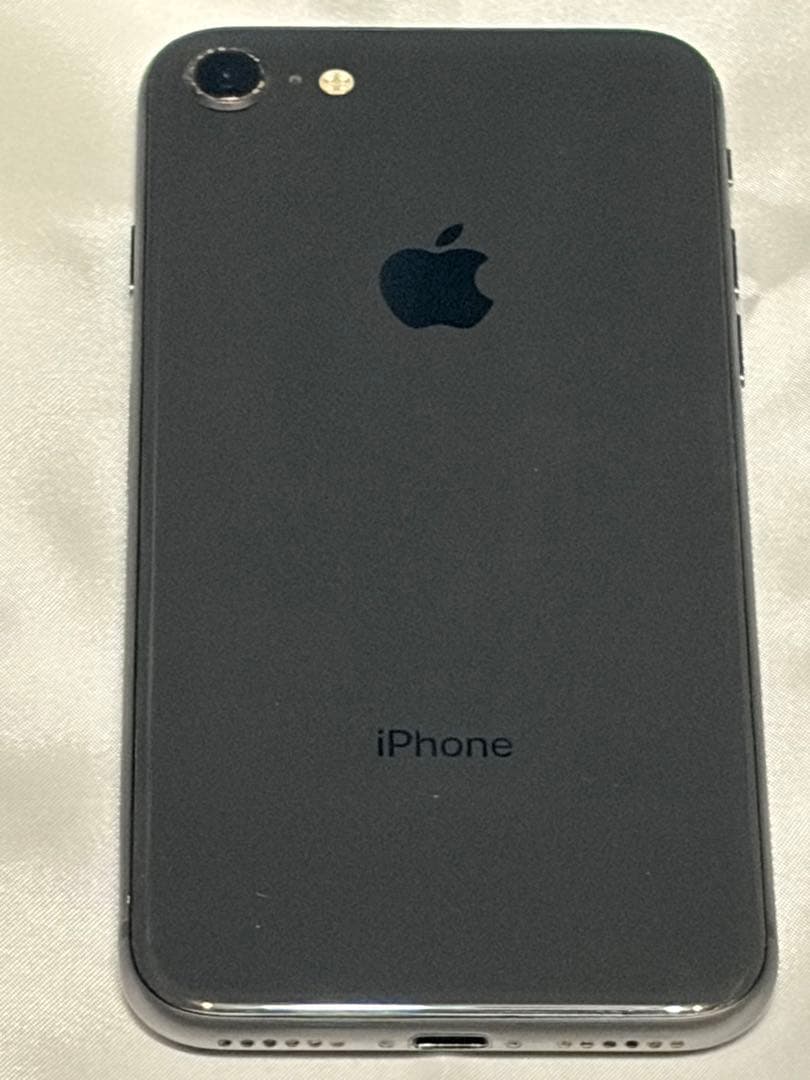 iPhone 8 64GB SIMフリー スペースグレイ