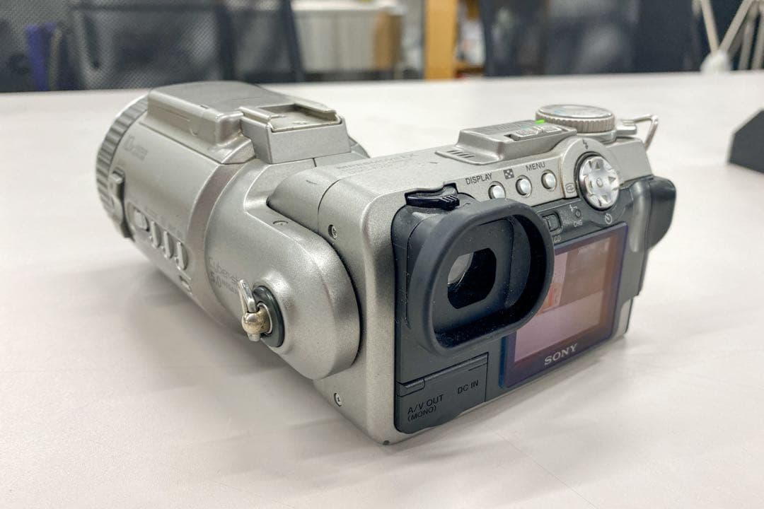 Sony Cyber-shot DSC-F707 「動作品」