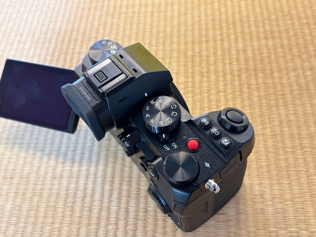 LUMIX S5 フルサイズミラーレスカメラ