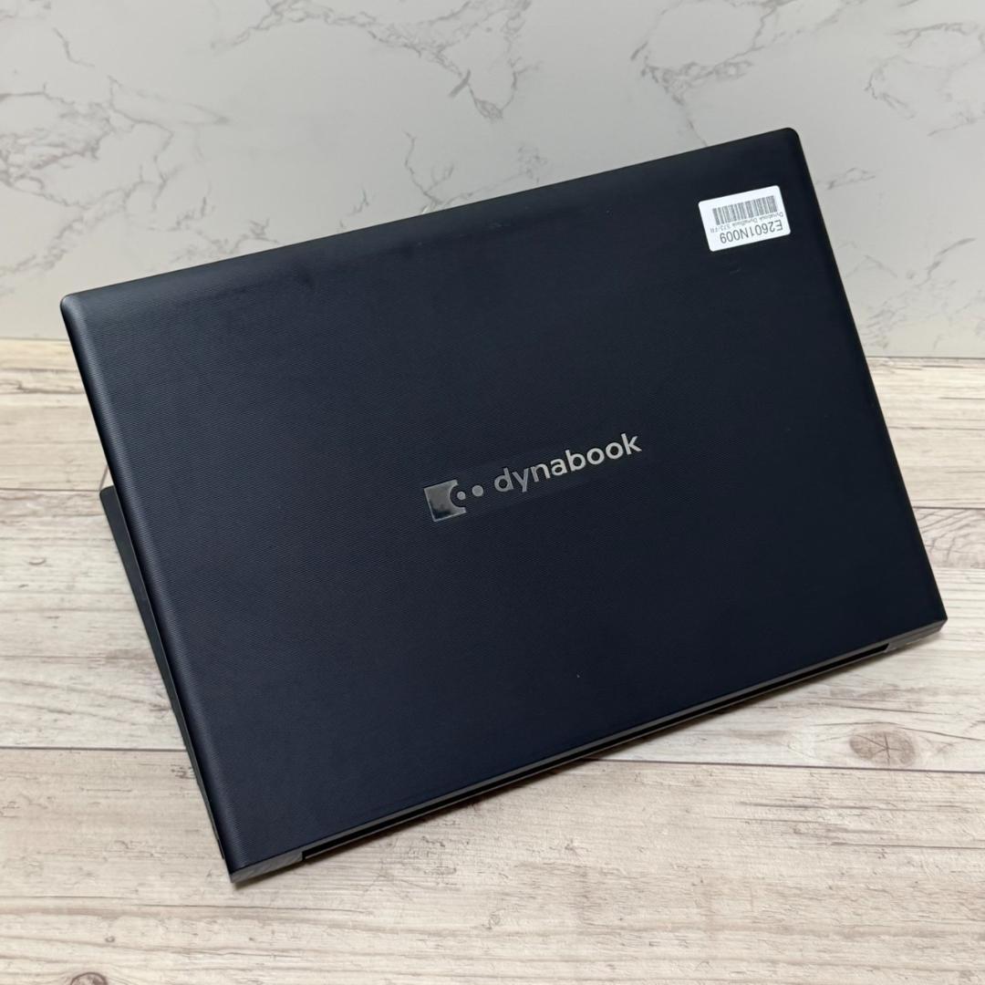 起動◎dynabook 【10世代 i7】13.3型 8GB SSD256