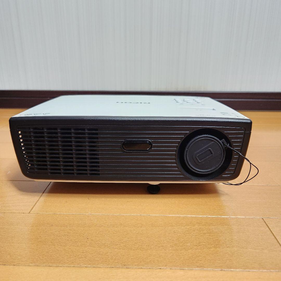 621H使用☆RICOH IPSiO PJ X2130B DLP プロジェクター