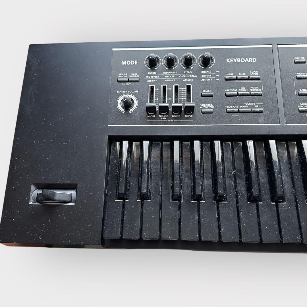 ローランド JUNO-DS 61鍵 限定カラー シンセサイザー キーボード