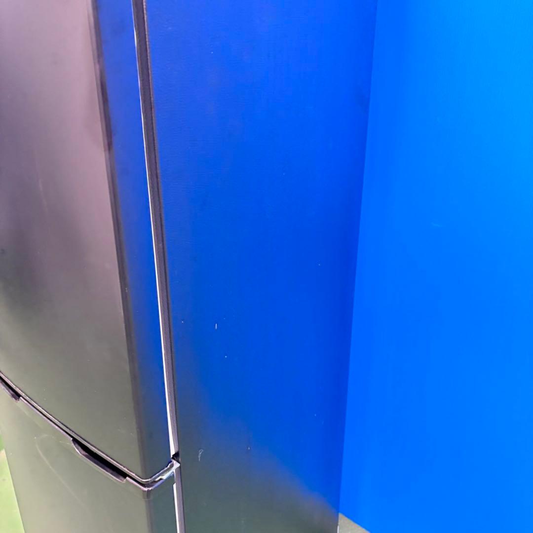 682 スリムサイズ冷蔵庫 100L強　小型　一人暮らし　右開き　2ドア　きれい