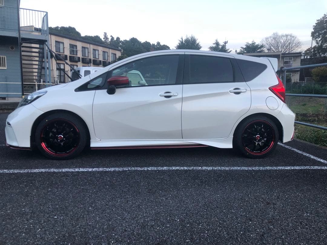 【神奈川県に引き取れる方限定！】WORK EMOTION ZR10 17インチ