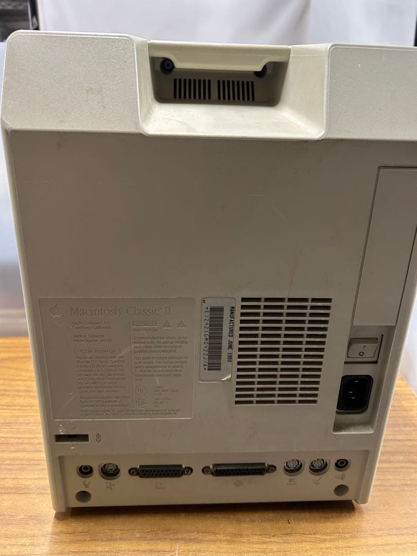 【動作未確認】Apple Macintosh Classic Ⅱ M4150