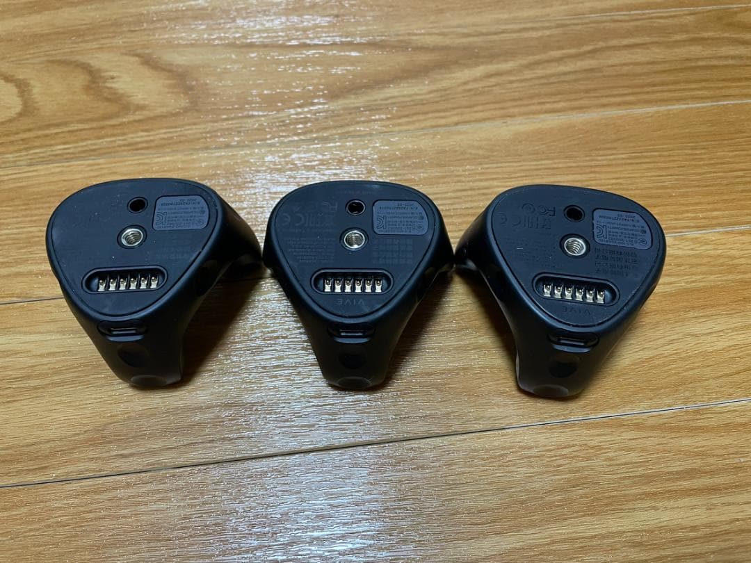 VIVEトラッカー3.0x3/ベースステーション2.0x2 VR フルトラセット